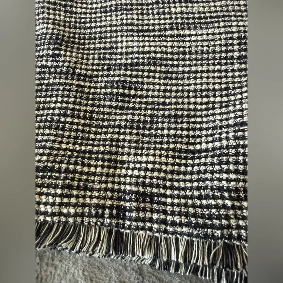 Ann Taylor Black & White Tweed Women’s Shorts - Picture 6 of 8